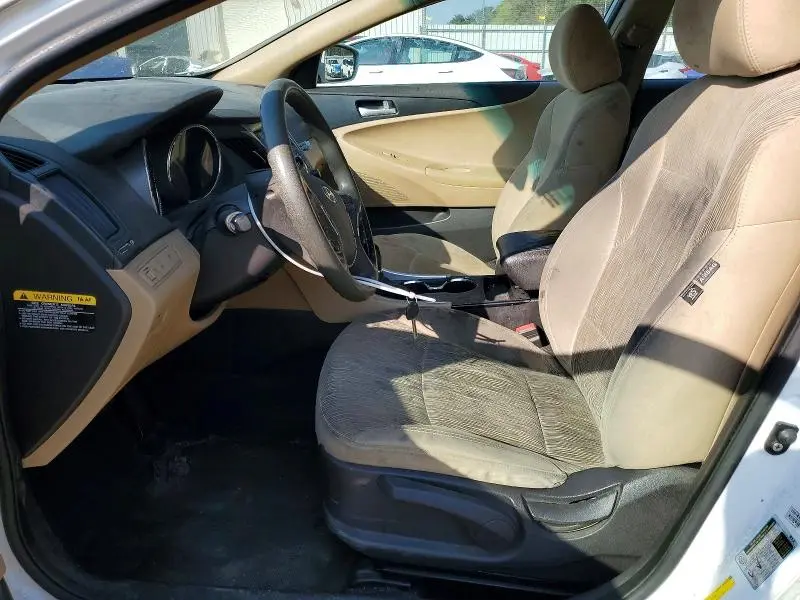 2012 HYUNDAI SONATA GLS  