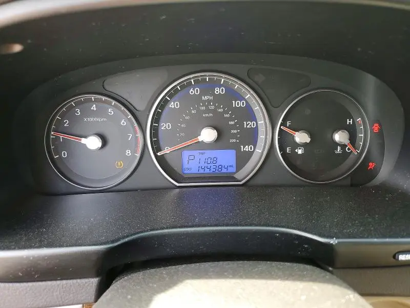 2012 HYUNDAI SANTA FE GLS  