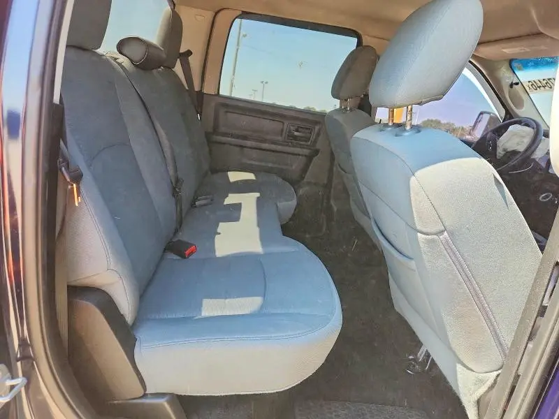 2013 RAM 1500 ST  