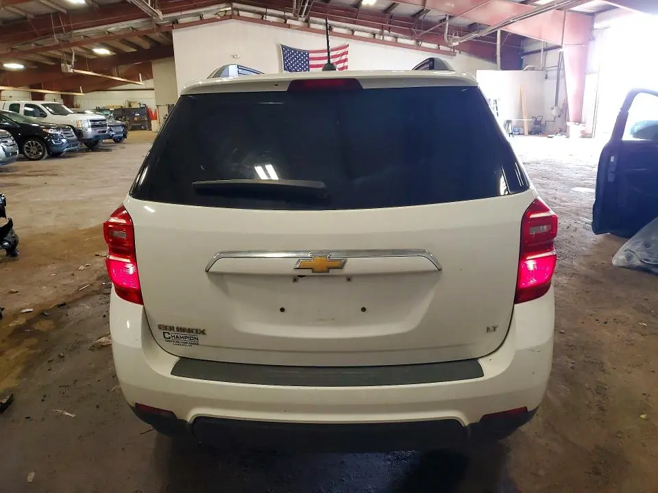 2017 CHEVROLET EQUINOX LT  