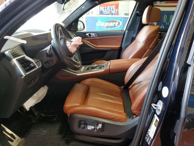 2024 BMW X7 M60I  