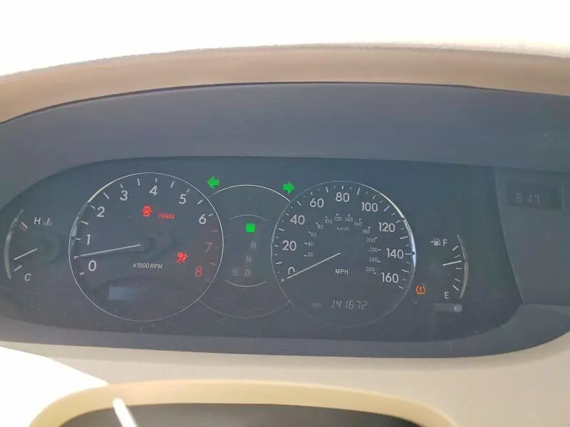 2010 TOYOTA AVALON LIMITED  