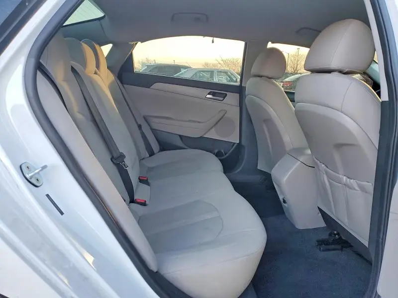 2019 HYUNDAI SONATA SE  