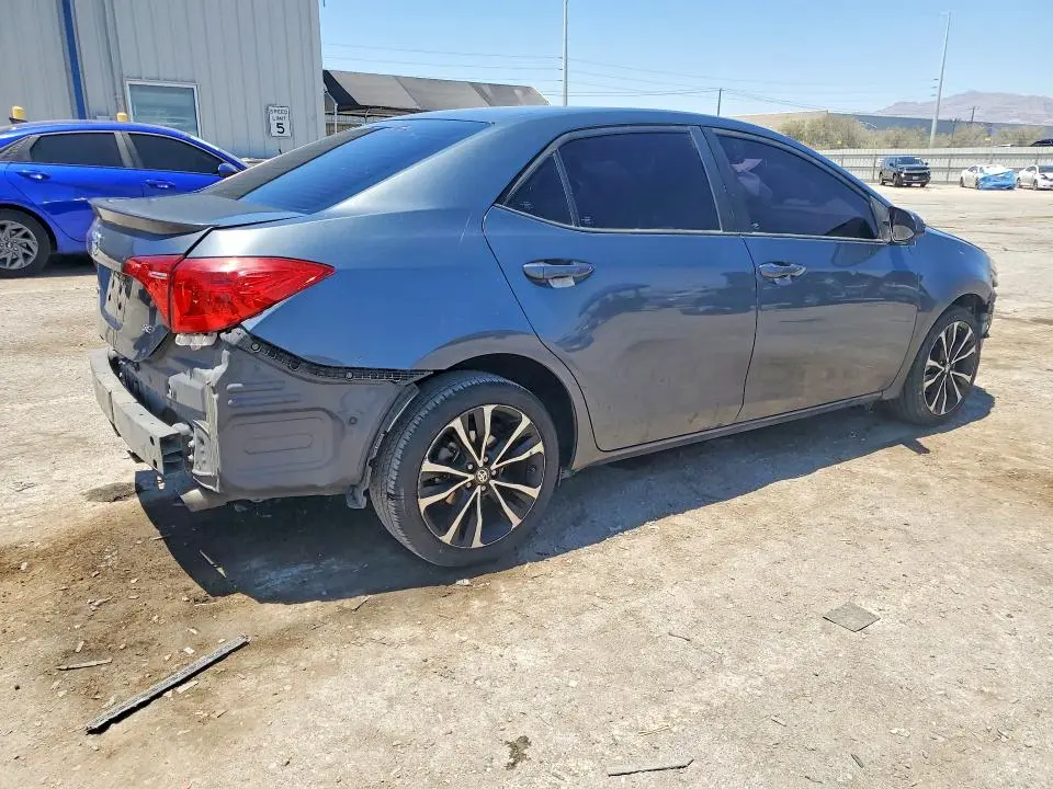 2017 TOYOTA COROLLA SE  