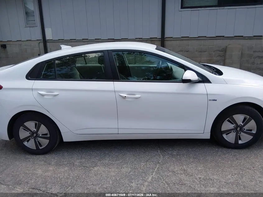 2020 HYUNDAI IONIQ HYBRID BLUE