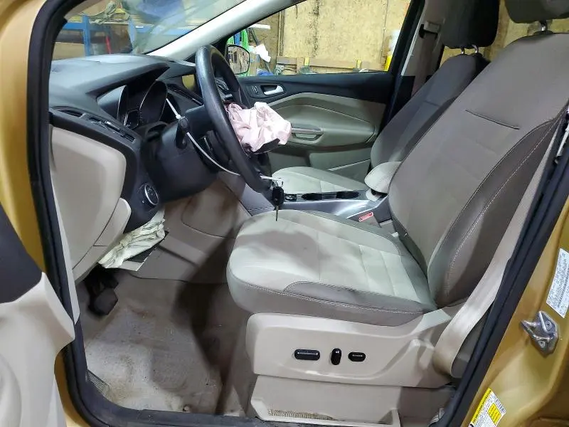 2015 FORD ESCAPE SE  