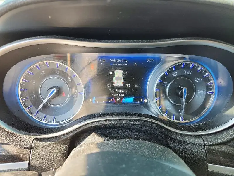 2015 CHRYSLER 300 LIMITED  