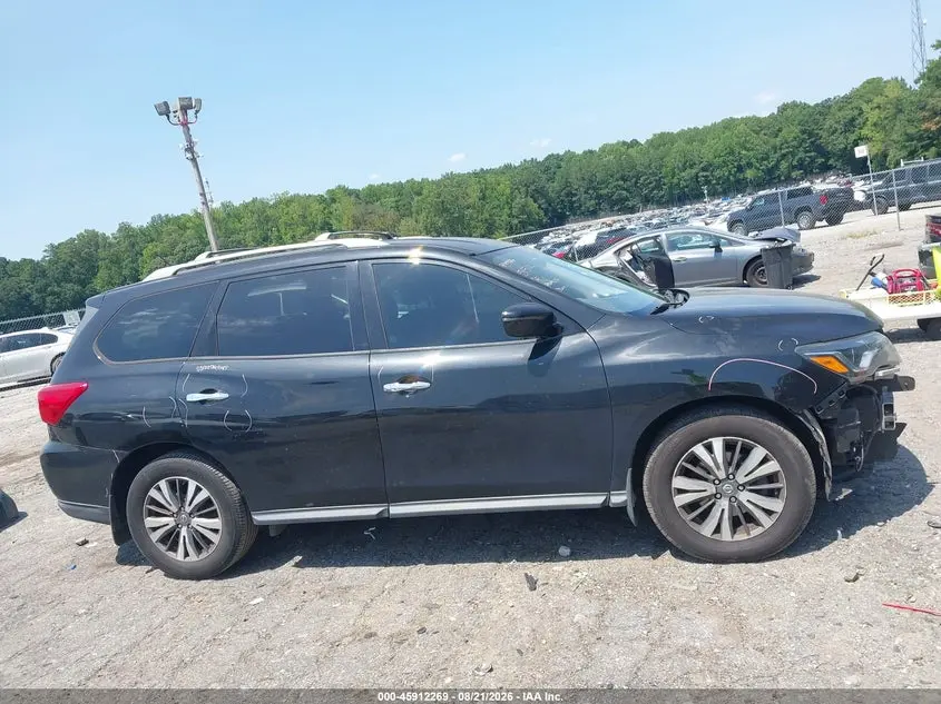 2017 NISSAN PATHFINDER S