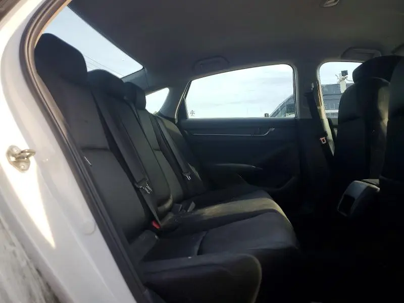 2018 HONDA ACCORD LX  
