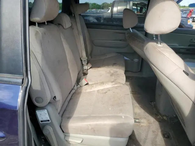 2018 KIA SEDONA LX  