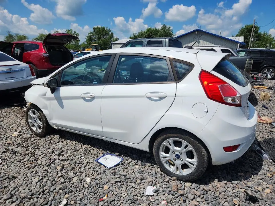 2016 FORD FIESTA SE  