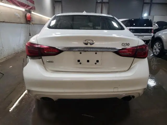 2018 INFINITI Q50 LUXE  
