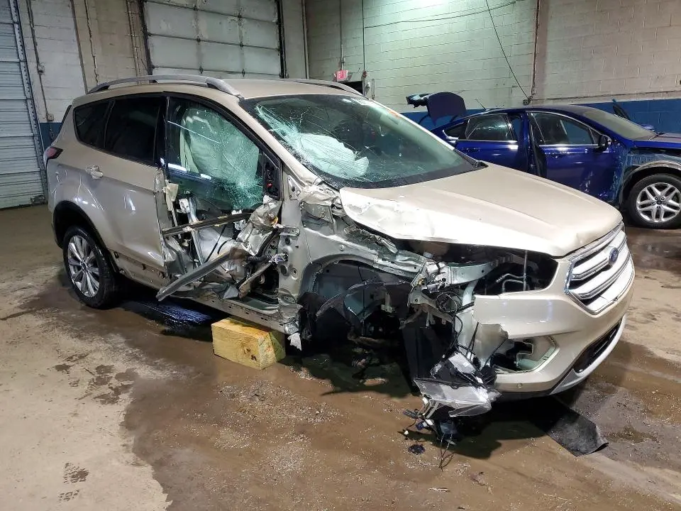 2018 FORD ESCAPE TITANIUM  
