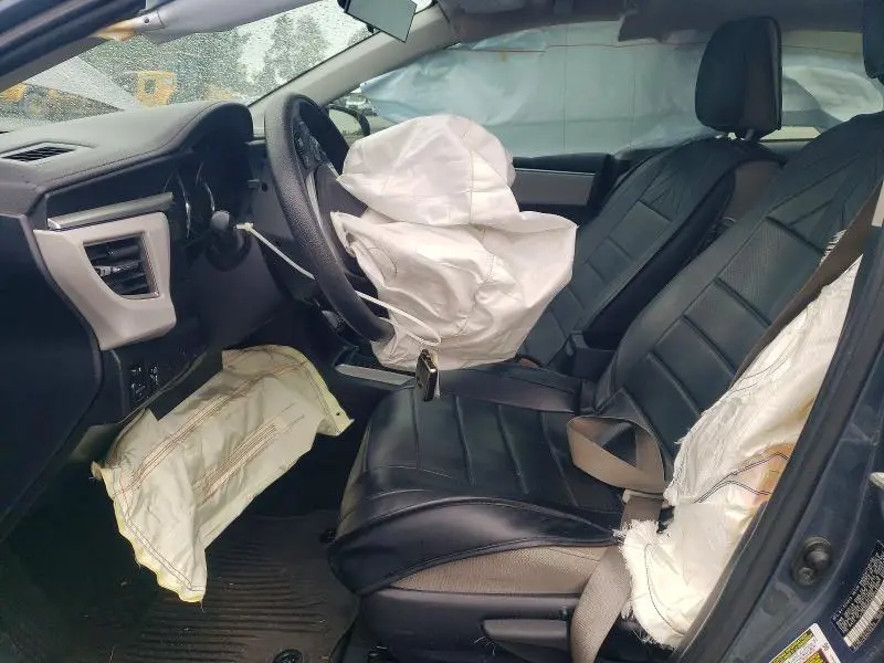 2016 TOYOTA COROLLA LE PLUS  
