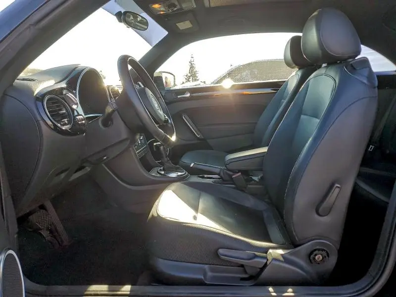 2013 VOLKSWAGEN BEETLE   