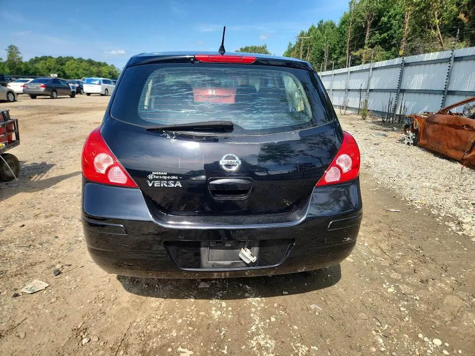 2011 NISSAN VERSA 1.8 S  