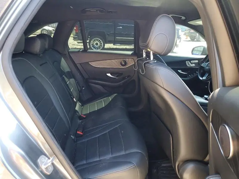 2017 MERCEDES-BENZ GLC 300  