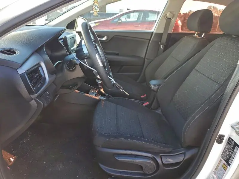 2018 KIA RIO LX  