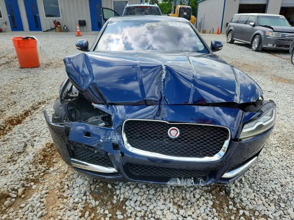 2016 JAGUAR XF PRESTIGE  