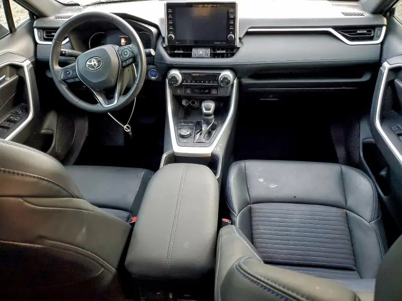 2022 TOYOTA RAV4 XSE  