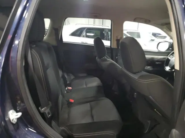 2016 MITSUBISHI OUTLANDER SE  