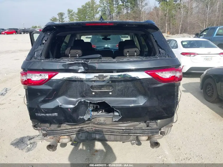 2021 CHEVROLET TRAVERSE FWD LS