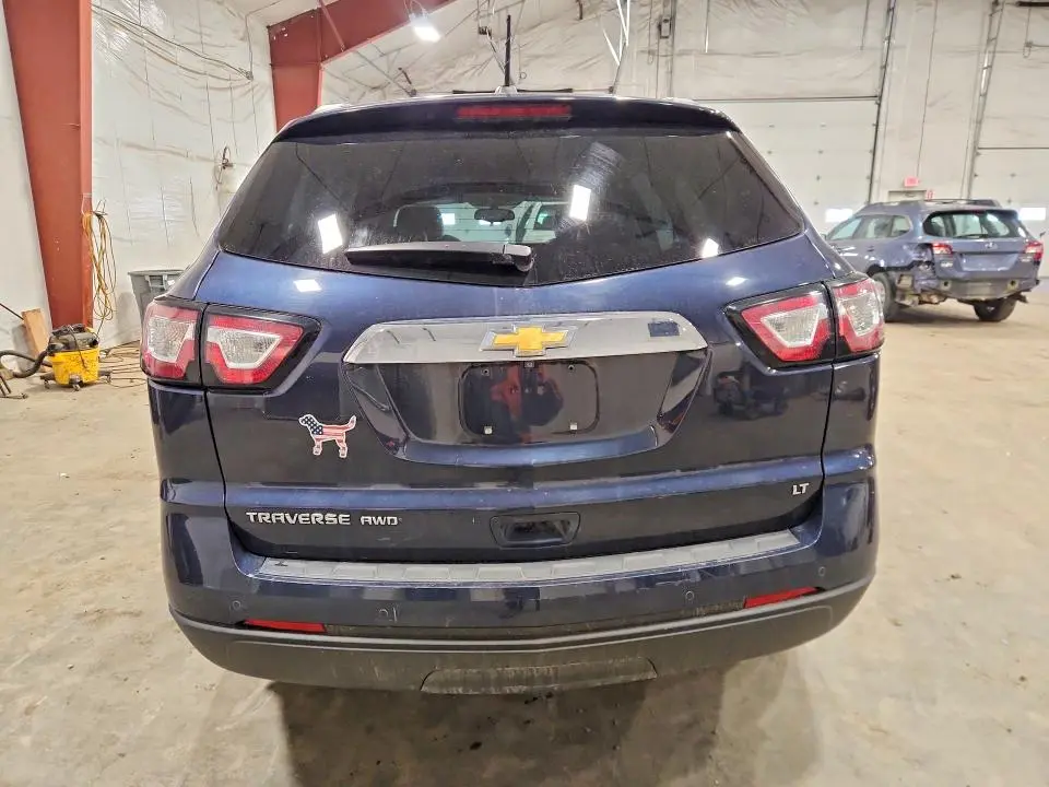 2017 CHEVROLET TRAVERSE LT  