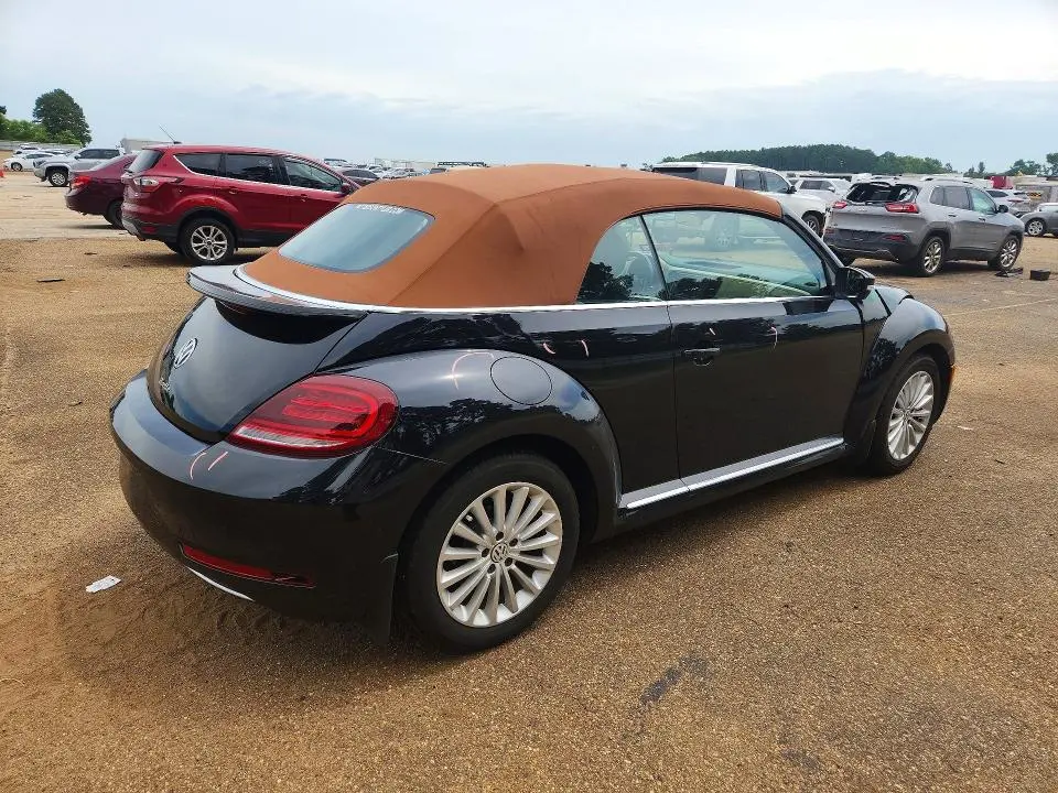 2019 VOLKSWAGEN BEETLE S  