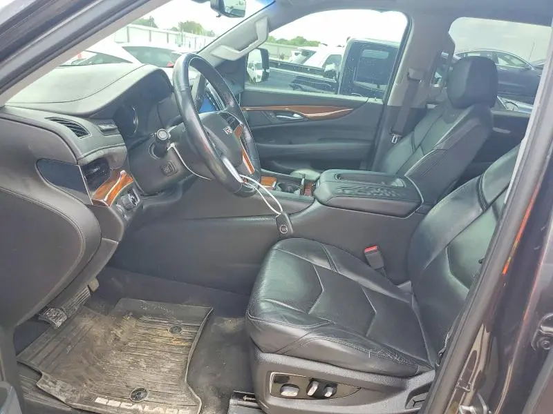 2017 CADILLAC ESCALADE LUXURY  
