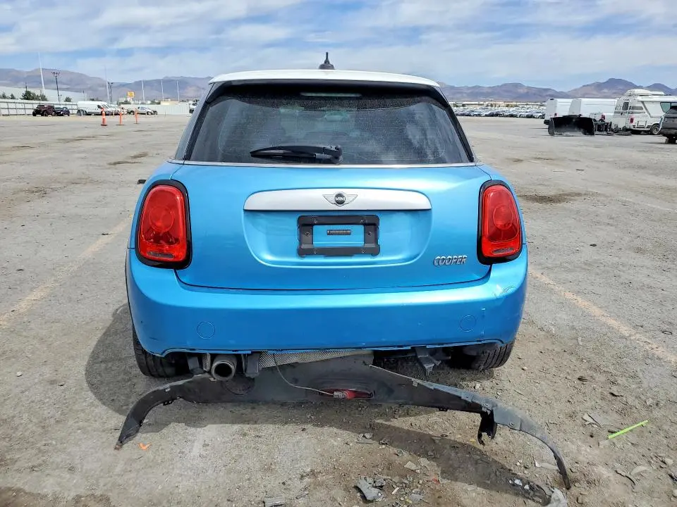 2015 MINI COOPER   