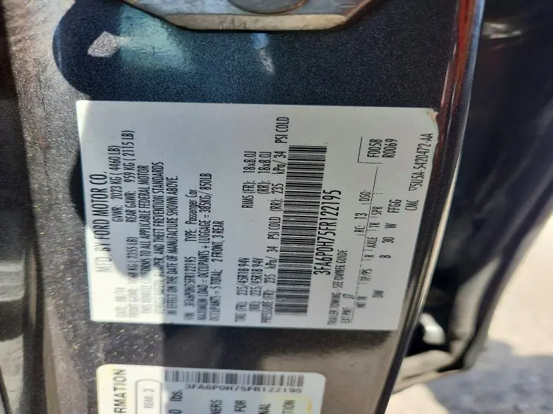 2015 FORD FUSION SE  