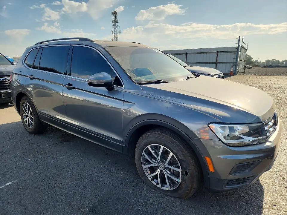 2019 VOLKSWAGEN TIGUAN SE  