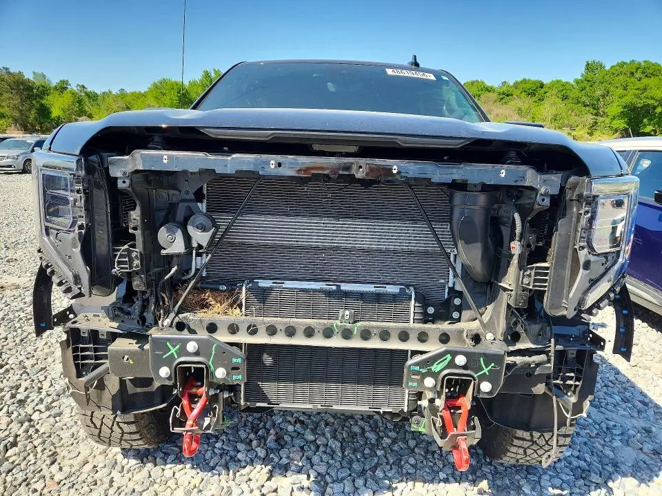 2025 GMC SIERRA K1500 AT4  