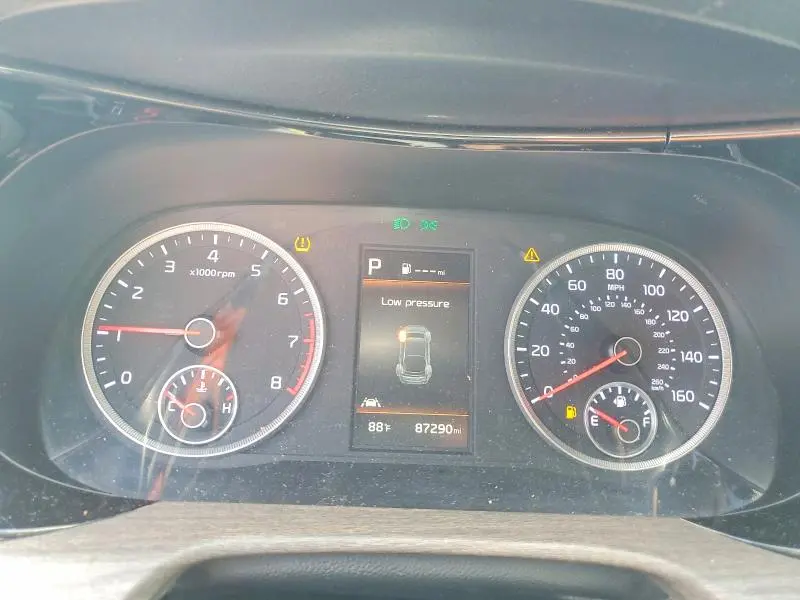 2023 KIA K5 EX  