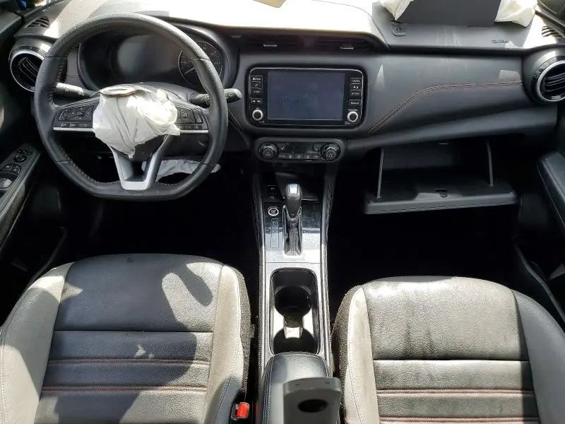 2022 NISSAN KICKS SR  
