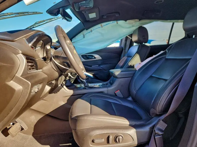 2022 CHEVROLET TRAVERSE LT  