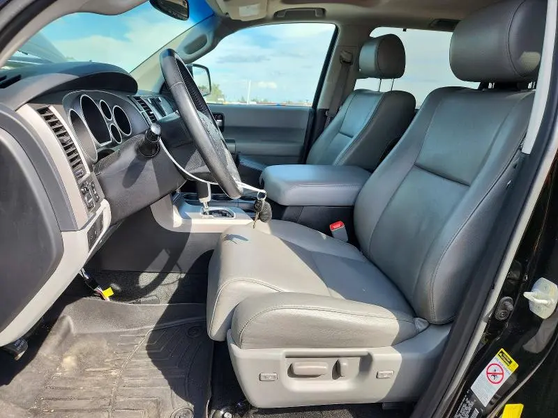2013 TOYOTA SEQUOIA LIMITED  