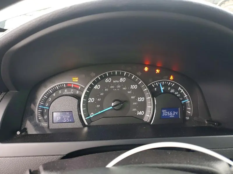 2015 TOYOTA CAMRY LE  