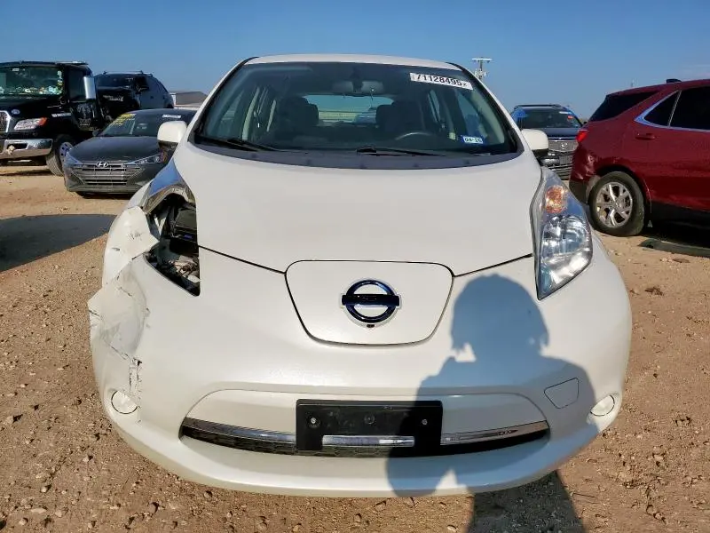 2016 NISSAN LEAF SV  
