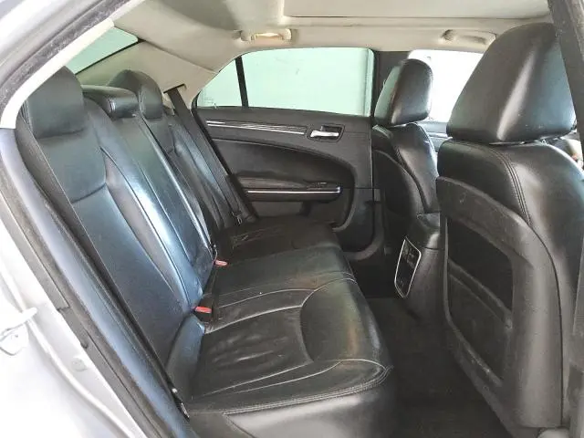 2016 CHRYSLER 300 LIMITED  