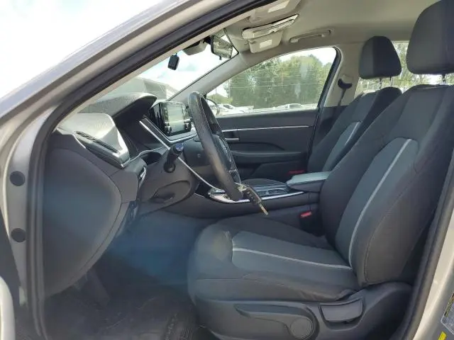 2021 HYUNDAI SONATA SE  