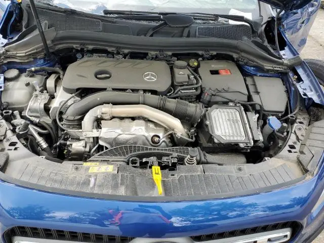 2025 MERCEDES-BENZ GLA 250 4MATIC  
