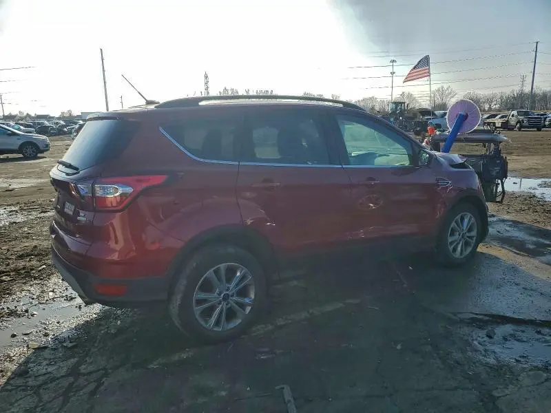 2017 FORD ESCAPE SE  