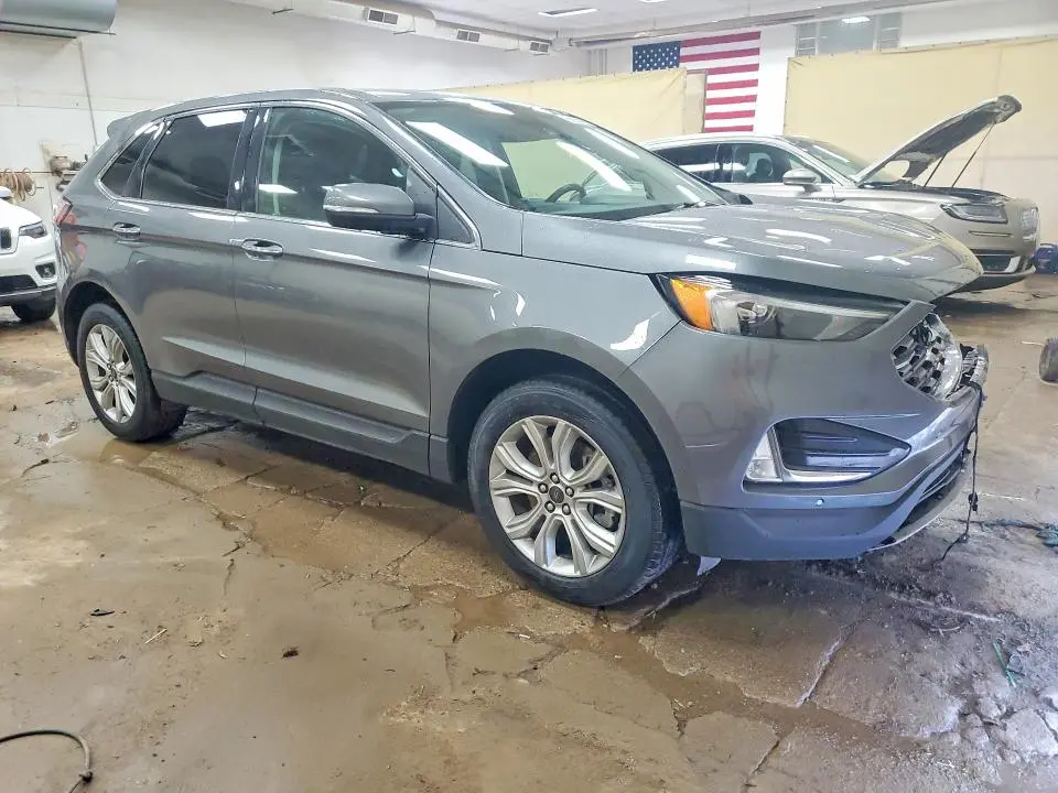 2023 FORD EDGE TITANIUM  