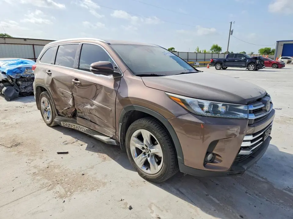 2018 TOYOTA HIGHLANDER LIMITED  