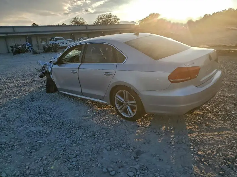 2014 VOLKSWAGEN PASSAT SE  