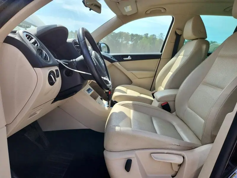 2014 VOLKSWAGEN TIGUAN S  