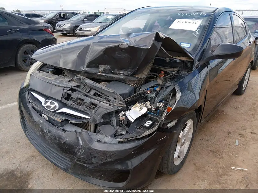 2012 HYUNDAI ACCENT GLS