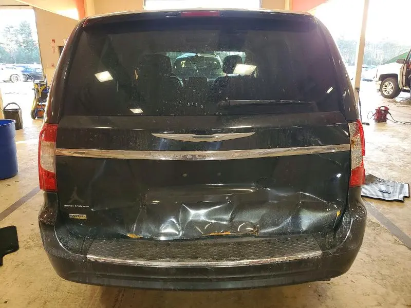 2013 CHRYSLER TOWN & COUNTRY TOURING  