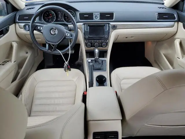 2016 VOLKSWAGEN PASSAT SEL
